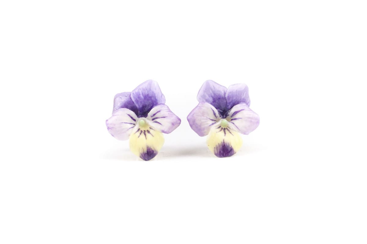 Orecchini a lobo con viole del pensiero lilla