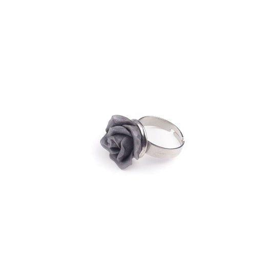 Anello con rosa grigia