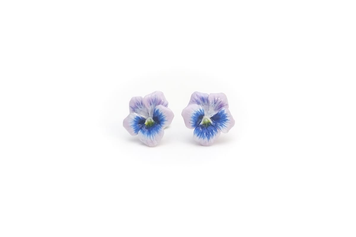 Orecchini a lobo con viole del pensiero viola