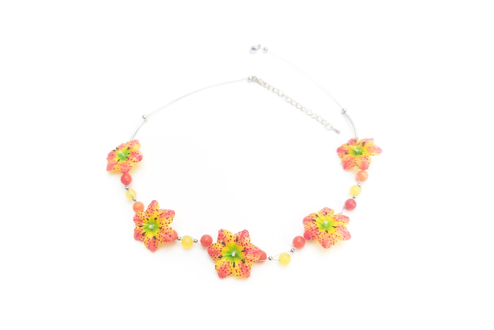 Collana girocollo con gigli gialli e pietre dure