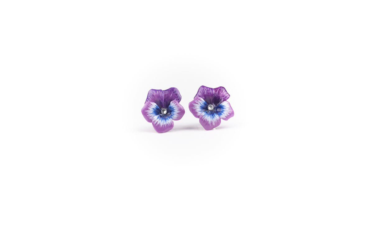 Orecchini a lobo con viole del pensiero fucsia