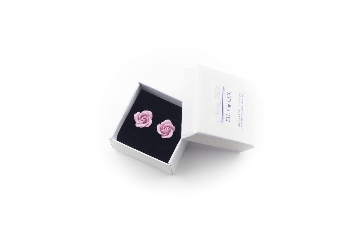 Orecchini a lobo con rose rosa