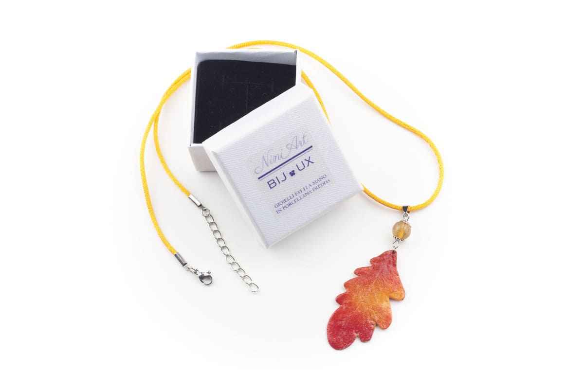 Collana ciondolo foglia di quercia piccola