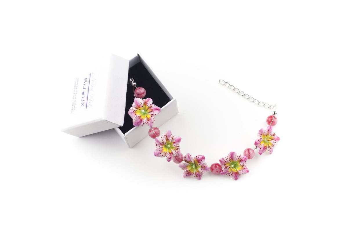 Bracciale con gigli bianchi e rosa