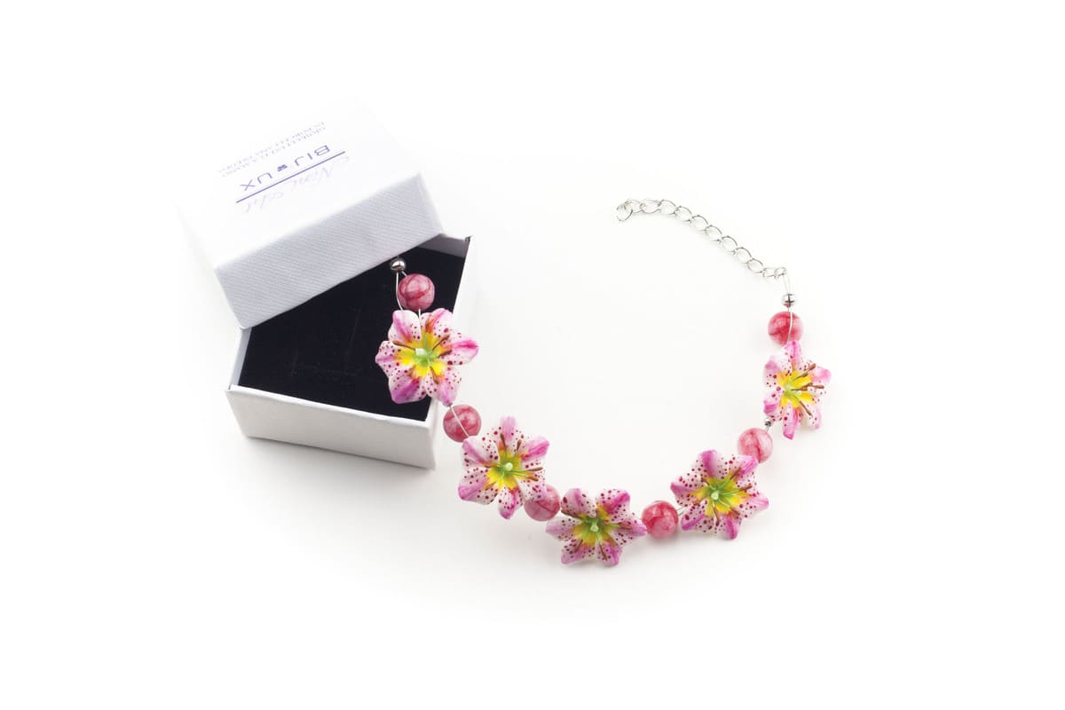 Bracciale con gigli bianchi e rosa