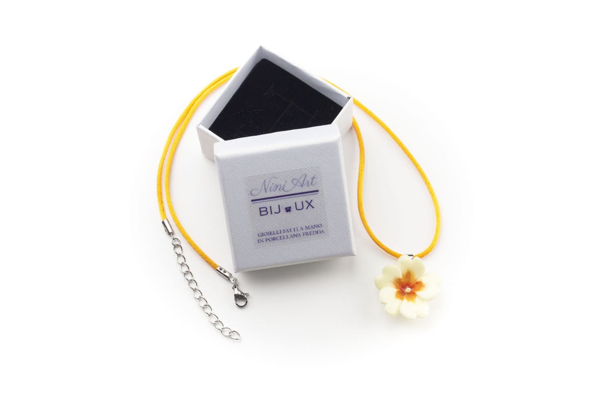 Collana ciondolo primula gialla