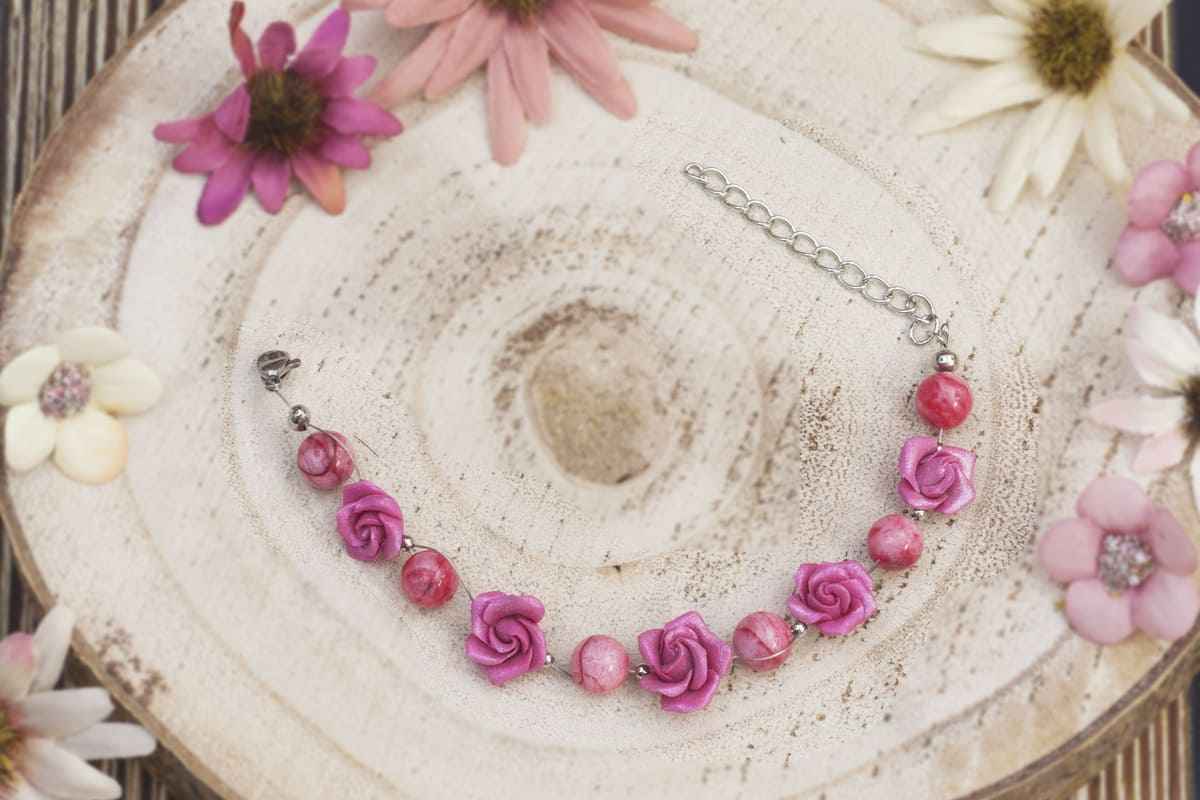 Bracciale con rose fucsia